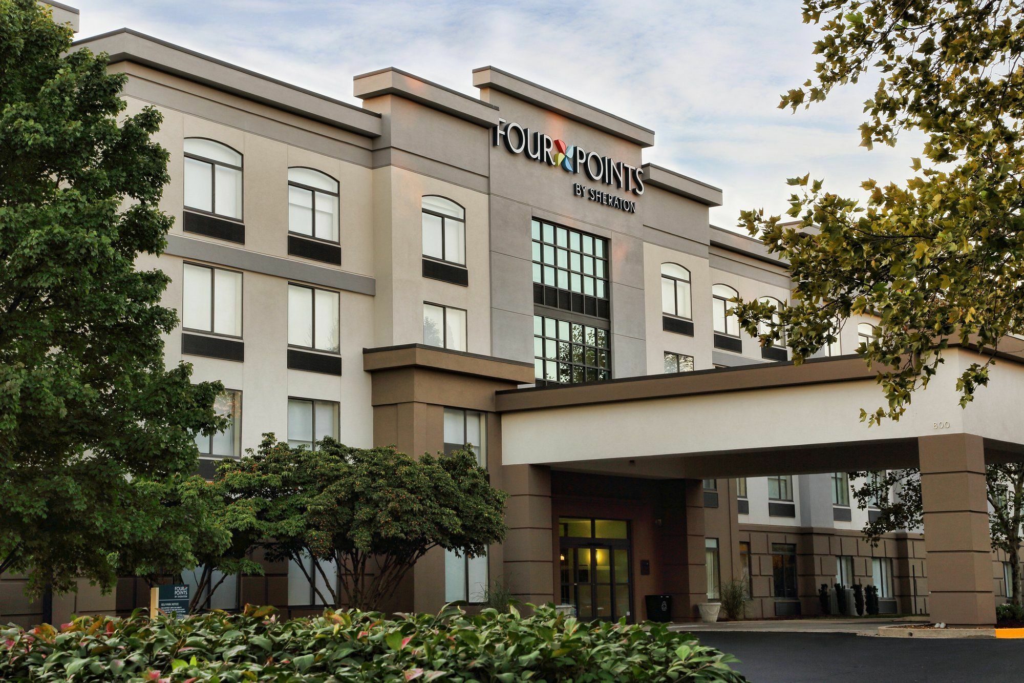 Four Points By Sheraton Nashville Airport Bagian luar foto